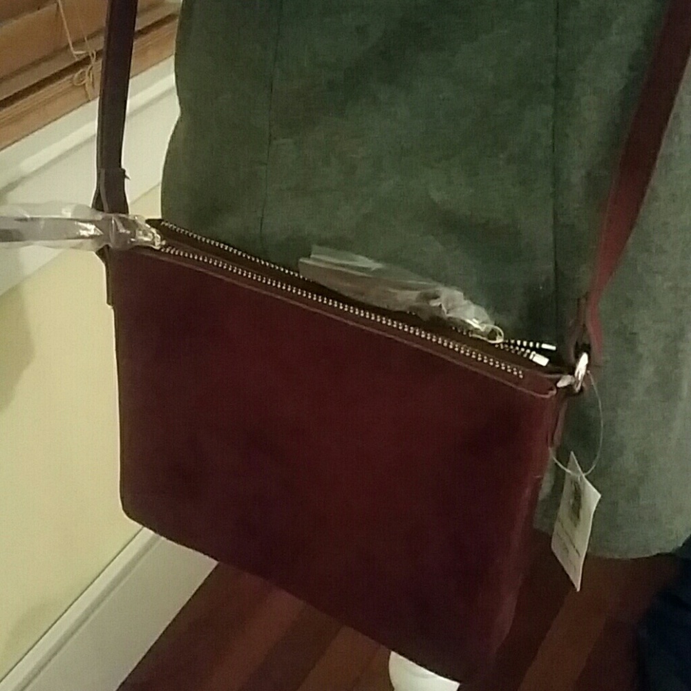 Old Navy Suede dual zip crossbody bag maroon wine